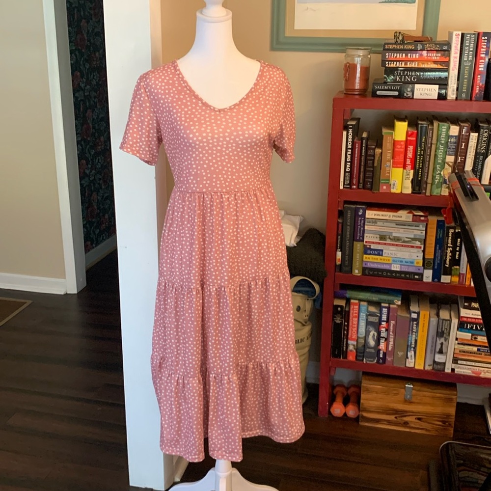 Tea length dress. Pink. Size small.